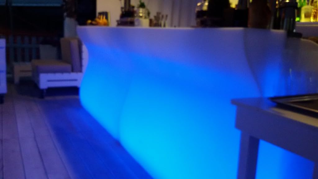 R.G.Service Bancone Reception Desk Bar Bart in Polietilene Luminoso Modulare per esterni ed interni. Accoglienza Brillante, trasforma i tuoi spazi con Il Desk Bar.