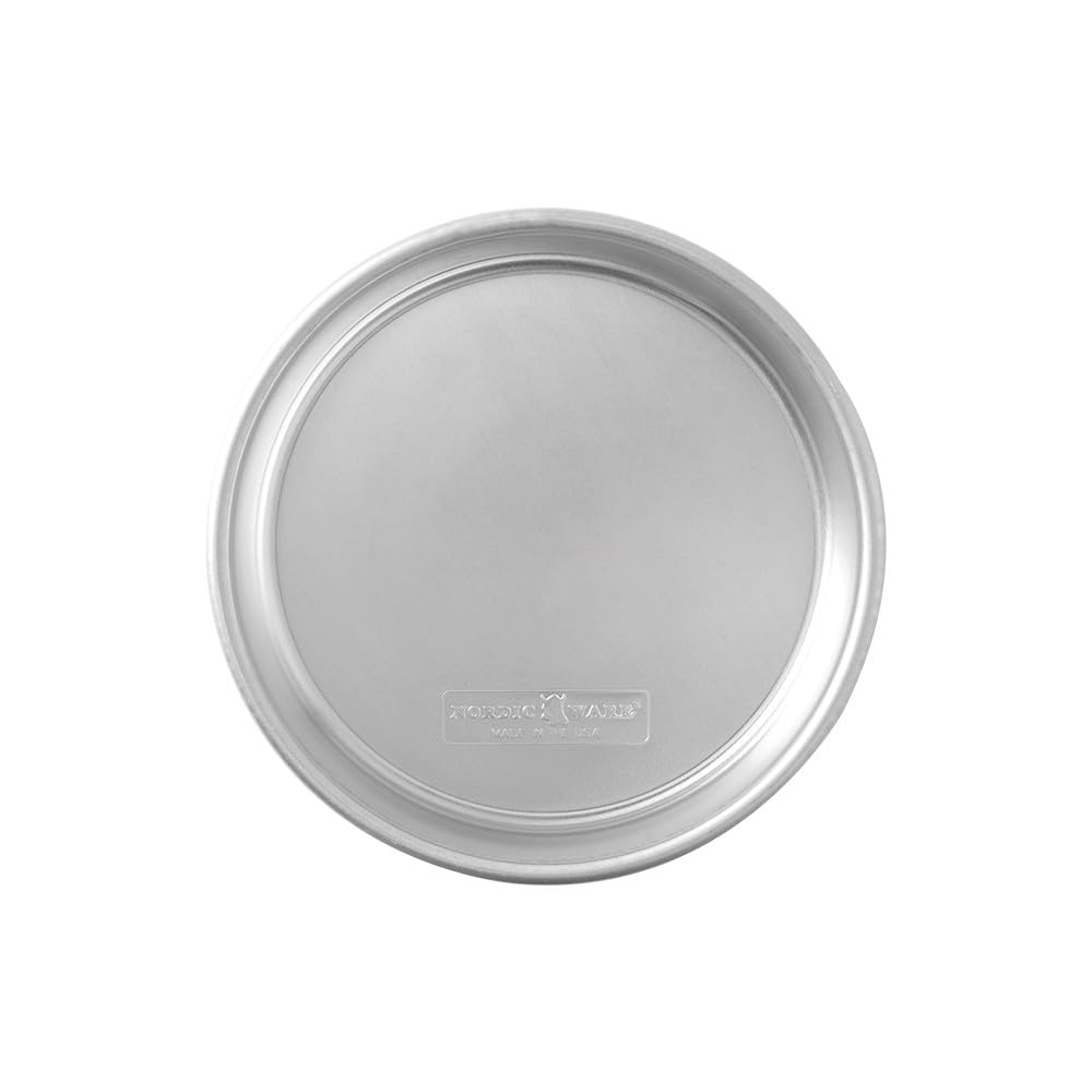 Nordic Ware Naturals 8" Round Layer Cake Pan, Natural Aluminium Baking Tin with Superior Heat Conductivity, Premium Bakeware Made in The USA, Silver
