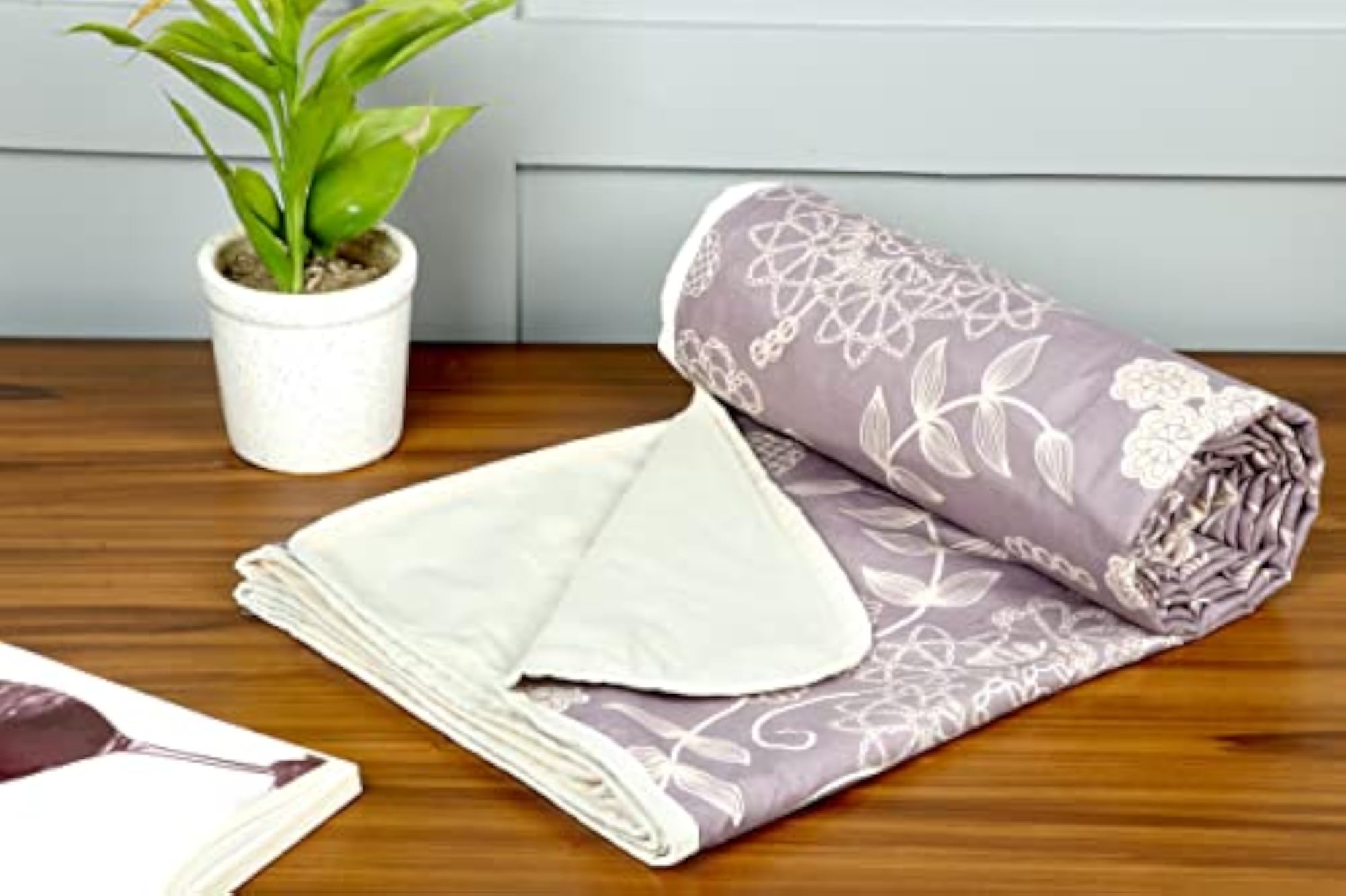 Pure Cotton Reversible Lightweight Printed Single Bed Blanket, Light Grey & White
