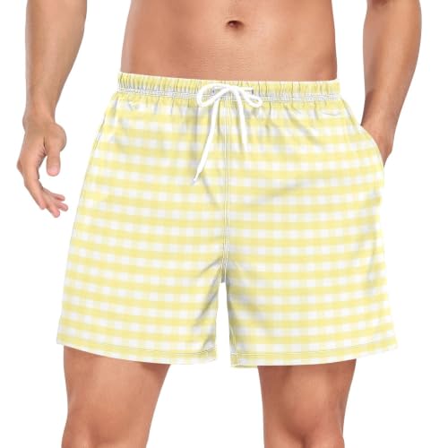 Traje de baño corto amarillo a cuadros para tardes de playa y piscina
