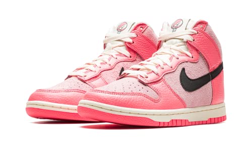 Image of Nike Women's Dunk High Sneaker