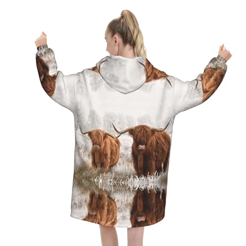 Couverture à capuche oversize vache écossaise pour vos soirées cocooning - 6
