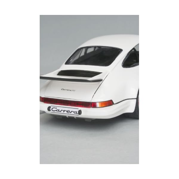 Revell 07004 - Porsche Carrera RS im Maßstab 1:25 – Bild 7
