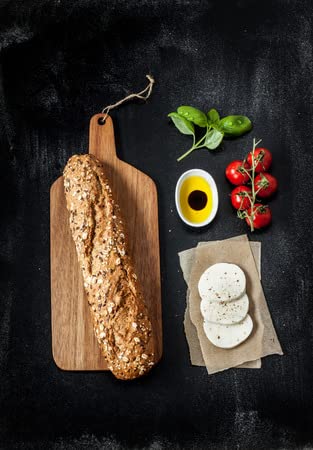 adrium Cuadro de aluminio compuesto de 50 x 70 cm: receta de sándwich - panecillos, queso mozzarella, tomates cherry y albahaca. Ingredientes en pizarra negra de arriba.(55317485)