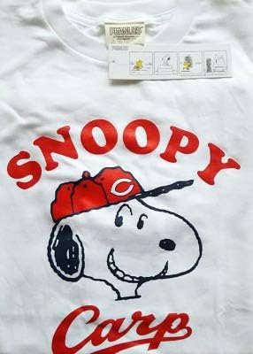 Amazon 広島東洋カープ スヌーピー コラボtシャツ Lサイズ 白 Carp Snoopy ノーブランド品 Tシャツ カットソー