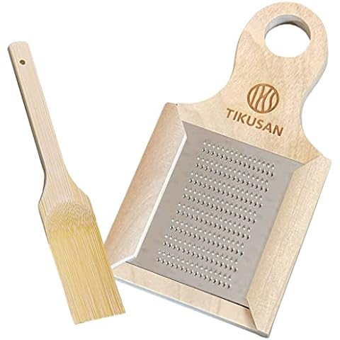 TIKUSAN Japanische Wasabi Reibe aus Holz (Wasabi Oroshi) für Wasabi, Ingwer und Knoblauch mit Bambusbürste, hergestellt in Japan Cover