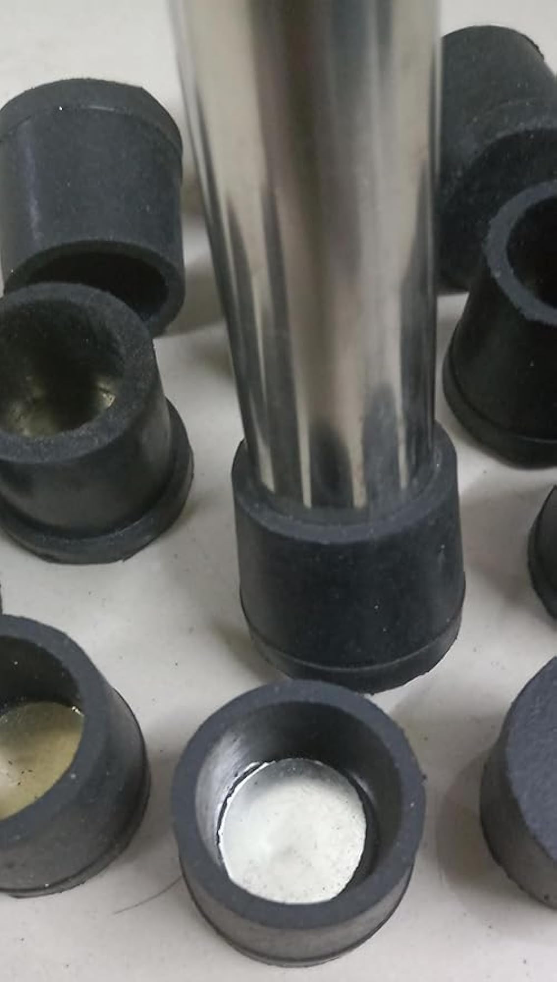 Round Rubber End Caps for Furniture Legs, 12mm Pipe Inserts