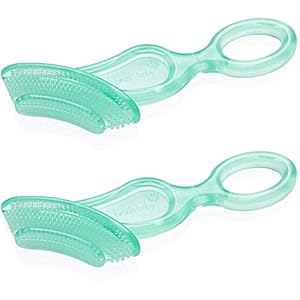 Brush-Baby kauwbare Zachte Tandenborstel voor Baby’s & Peuters | Fase 2 Eerste Tanden – doorkomende tanden | Geschikt van 10-36 Maanden | Reinigt Zachtjes de Tanden van de Baby en kalmeert pijnlijk tandvlees | Tandkleur, Pakje van 2