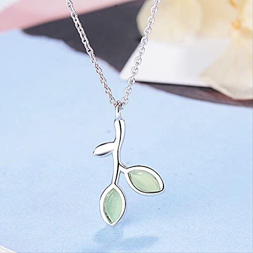 Collier de tour de cou à feuilles d'arbre au design ciselé haut de gamme