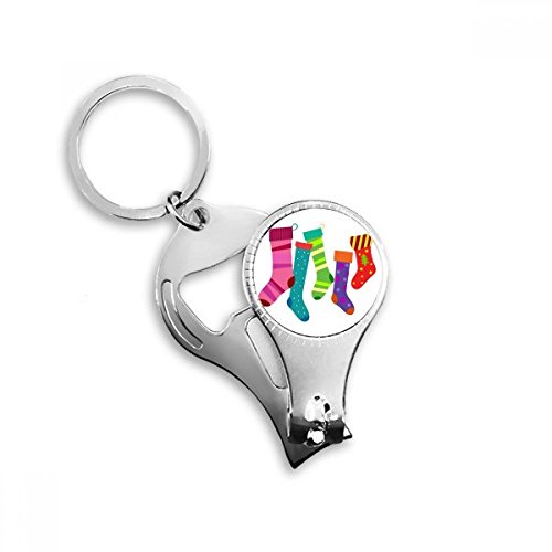 Plus d'ongles cassés ni de bouteilles fermées grâce au coupe-ongles décapsuleur - 2