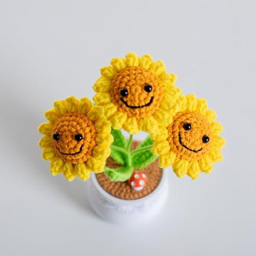 vaiyiyav Finish Mini Crochet Flowers, Smiley Sunflowers, Crochet Sunflowers, Table Decorations, Gifts for Friends and Lovers (Smile)