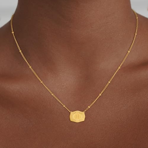 Initial Necklace for Women - 14K Gold Plated Letter Initial M Pendant Necklaces with Embossed Belt Buckle, Gifts Personalized Necklace for Women Trend Jewelry2