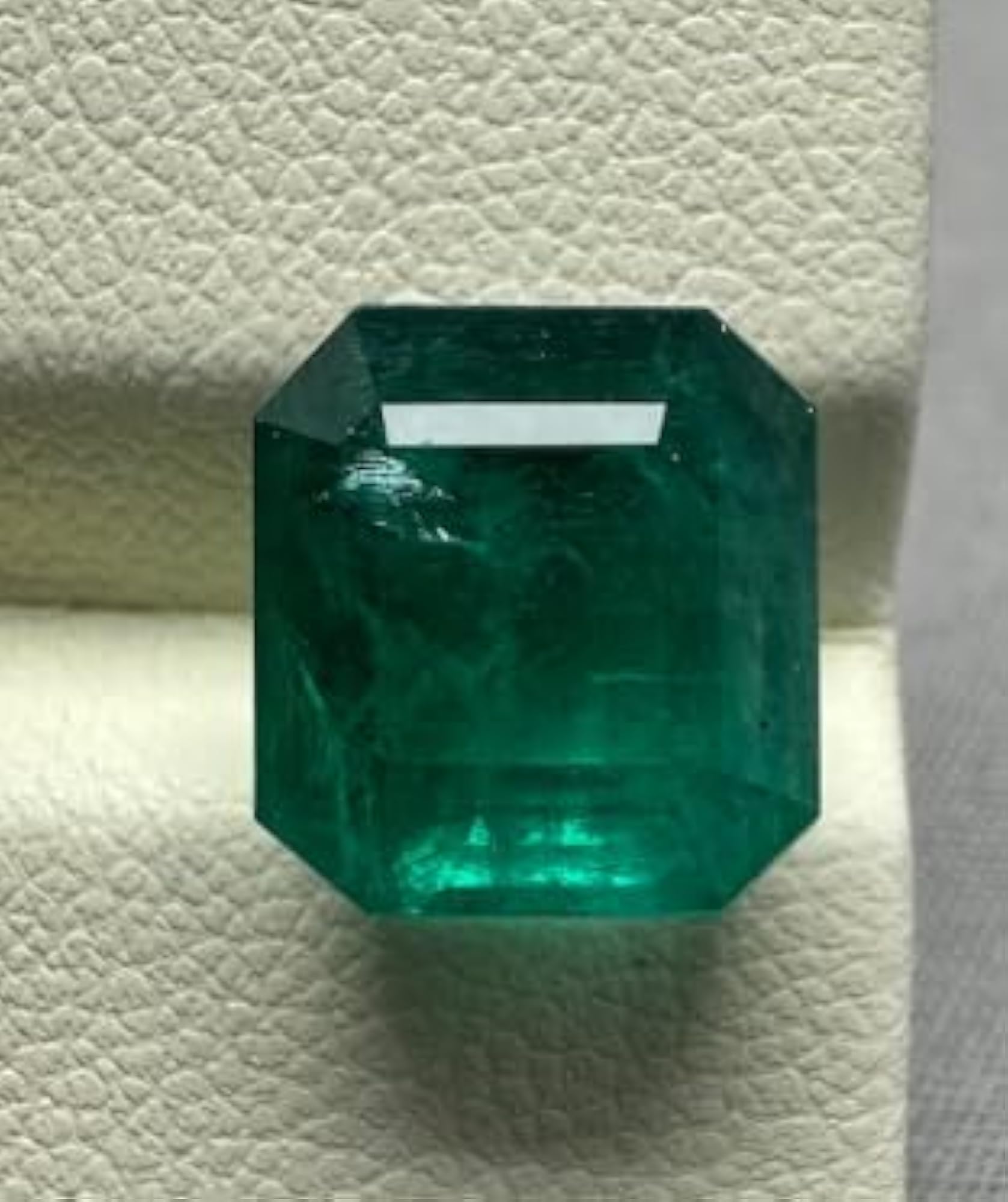 5.35 Carat Zambian Emerald Stone, Certified Gemstone