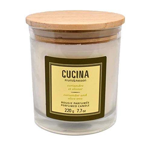 Fruits & Passion Cucina Scented Candle – Coriander & Olive Oil, Plant-Based Wax Candle in Recyclable Glass Vase, 35 Hour Burn Time, Clean-Burning Fragrance for Home, 7.7 oz