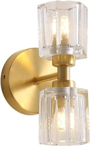 Applique en laiton moderne éclairant votre salon d'une lumière douce