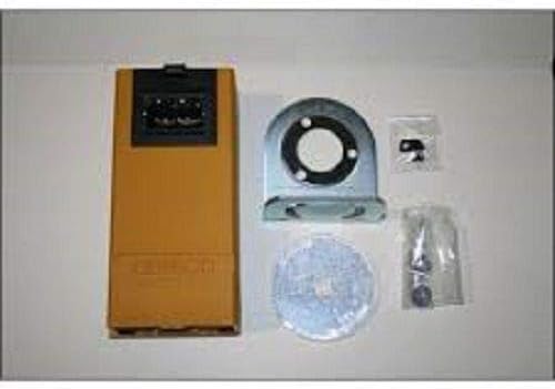 OMRON E3K-R10K4-NR Photocell Safety Sensor with additional mounting components