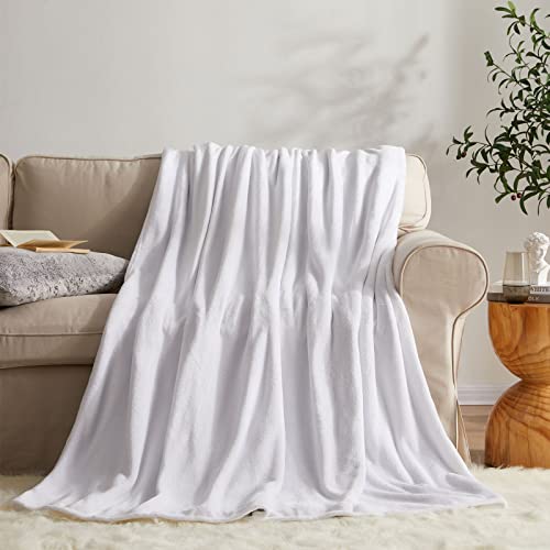 Image of KMUSET Fleece Blanket King Size White Lightweight Super Soft Cozy Luxury Bed Blankets Microfiber Factory Shop(90 * 108)