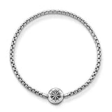 Silberne, goldene und rosegoldene Armbänder bieten zahlreiche Kombinationsmöglichkeiten unter anderem mit Armreifen, Armkettchen, Bettelarmbänder, Freundschafts- und Perlenarmbänder