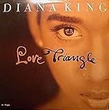 LOVE TRIANGLE 歌詞