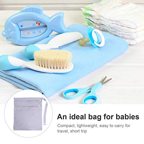 Bolsa organizadora de pañales para exteriores gris miniatura 7