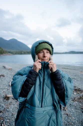 Image of Therm-a-Rest Honcho Poncho Down Wearable Camping Blanket