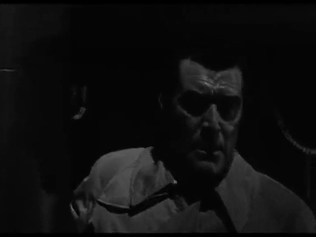 Amazon.com: She Played with Fire : Jack Hawkins, Violet