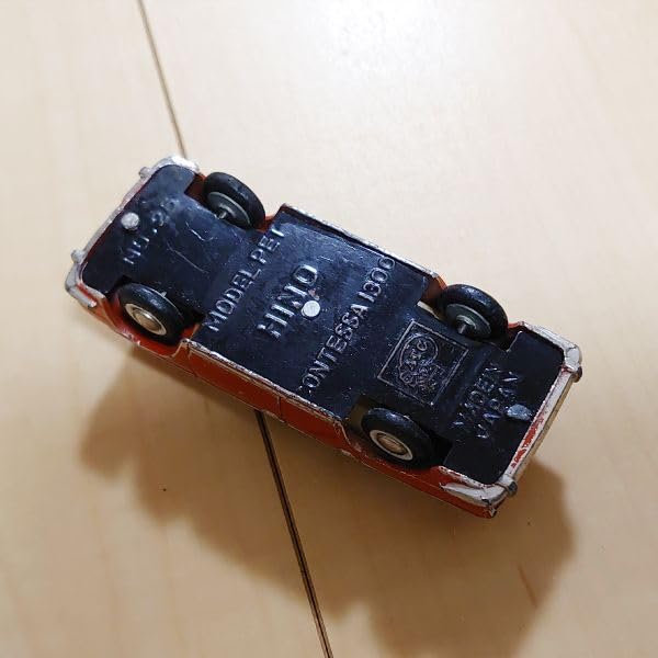 モデルペットNo.26「日野コンテッサ1300」 Amazon.co.jp: モデルペット 26 HINO 日野コンテッサ 1300 レッド