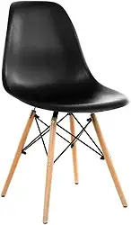 Cadeira Charles Eames Eiffel DSW Sala de Jantar, Cozinha, Restaurante, Bar - assento em polipropileno, pés palito em madeira clara (Preto)
