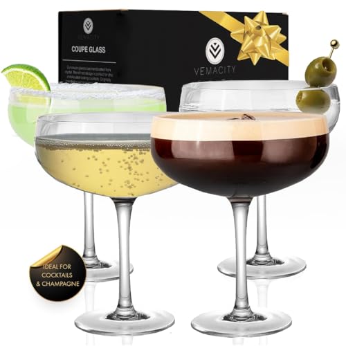 🎁 - 𝗨𝗡 𝗥𝗘𝗚𝗔𝗟𝗢 𝗗𝗔 𝗥𝗜𝗖𝗢𝗥𝗗𝗔𝗥𝗘 ?𝗘𝗥 𝗤𝗨𝗔𝗟𝗦𝗜𝗔𝗦𝗜 𝗔𝗠𝗔𝗡𝗧𝗘 𝗗𝗘𝗜 𝗗𝗥𝗜𝗡𝗞 - Noi di Vemacity creiamo ogni nostro articolo pensando al destinatario. Ogni cocktail glass viene confezionato in modo sicuro e poi inserito in un'elegante scatola regalo che lo rende un eccellente set da regalo per cocktail.