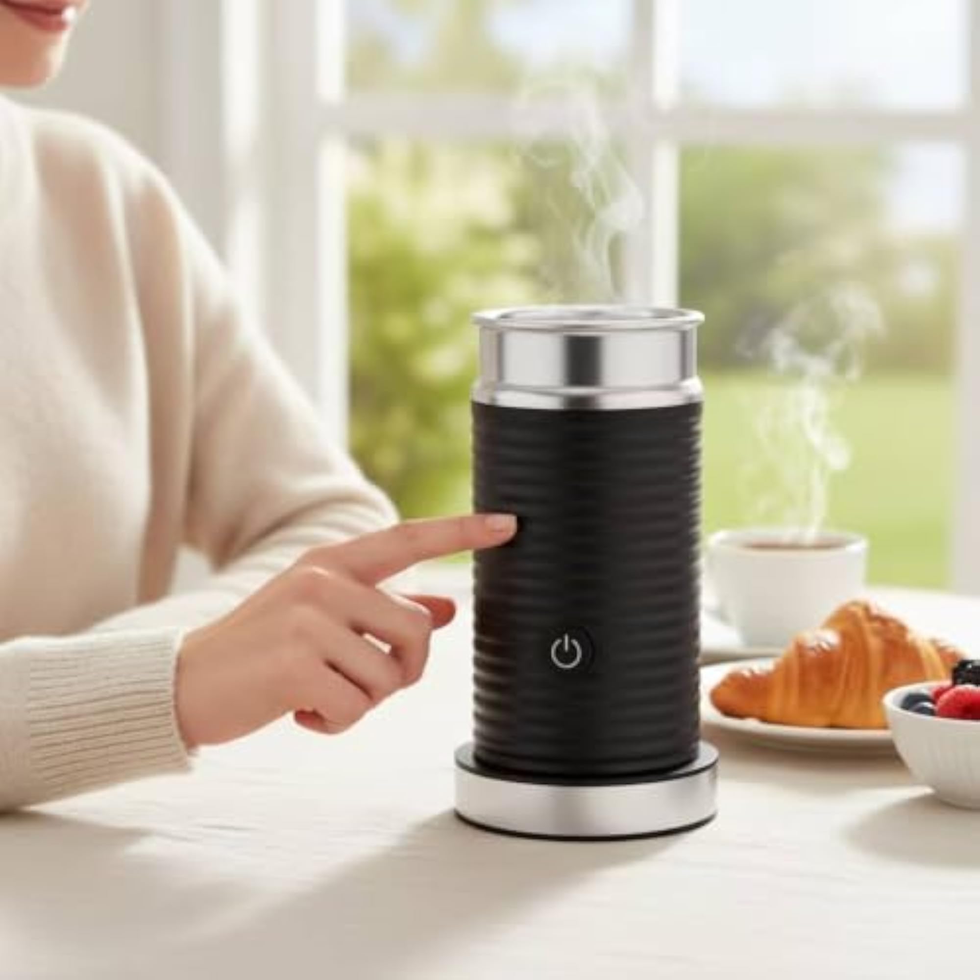 Professional-Quality Electric Milk Frother with Easy Cleaning Technology