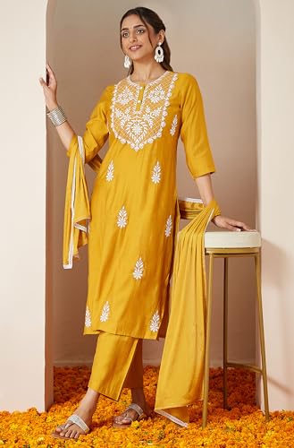Image of Janasya Women's Silk Blend Embroidered Straight Kurta Set