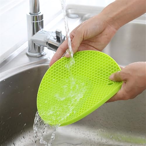 Tapete de silicona resistente al calor Troll de 18 cm para mesa de comedor en color verde 3