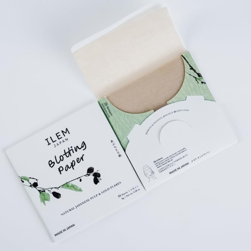 Image of ILEM JAPAN Blotting paper Infused with Gold flakes & naturally sourced plant pulp | 50 Facial oil control sheets