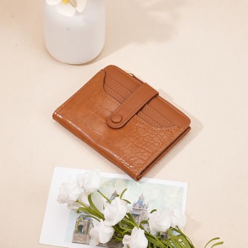 Image of Small Wallet for Women Leather Card Holder Bifold Ladies Wallets with Zipper Change Pocket ID Window