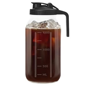 Winter Shore 2 l Glazen Mason Jar Kan met Gietdeksel – Lekvrije Grote Glazen Kan met Deksel voor Water, Sap, Thee, Melk, Koffie – Voedselveilige Brede Opening Pot met Handvat – Zware Kwaliteit Kan