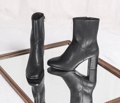 CIRCE Black la petite robe noire d'exception au design épuré - 3