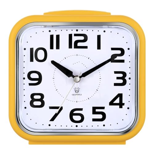 Horloge de chevet silencieuse XJBTBA crème contre les insomnies avec snooze et lumière