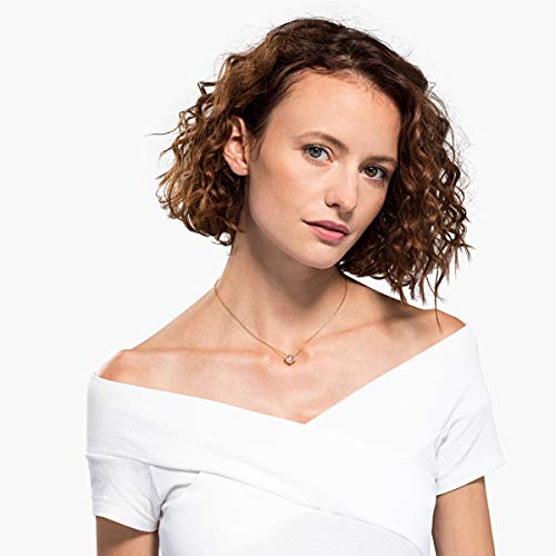 Swarovski Una Women's Clover Pendant Necklace with Pink and White Crystals on a Rose-Gold Tone Finished Chain3