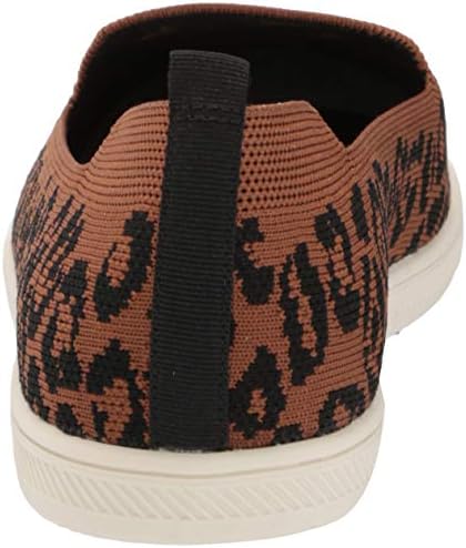 Vince Camuto Women's Cabreli Washable Flat Sneaker, Leopard, 7.5 | Image 2