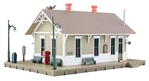 Dansbury Depot Building Built-N-Ready N Scale Woodland Scenics