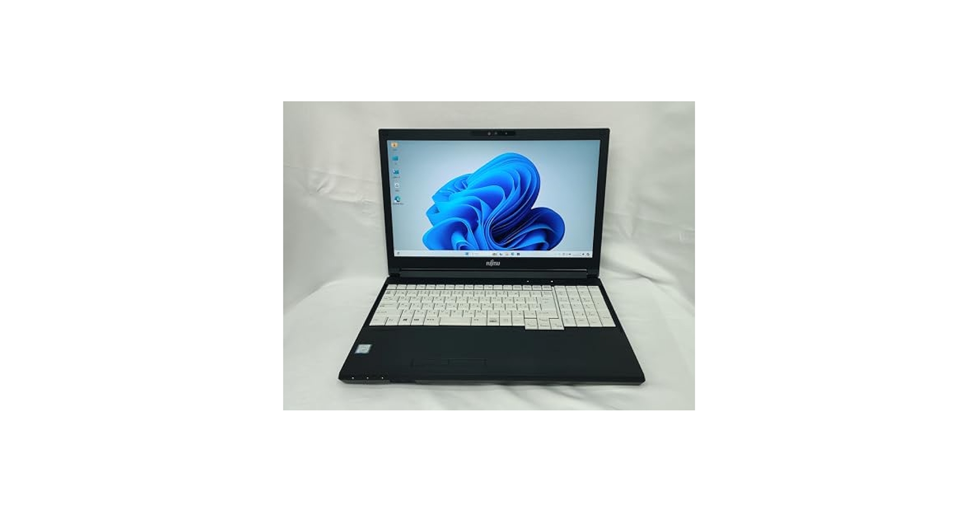 D*N様 富士通 Lifebook A579/BX i5 8265U 8GB/5 ノートパソコン 富士通 LIFEBOOK A579/BX Core i5 8265U 1.6GHz