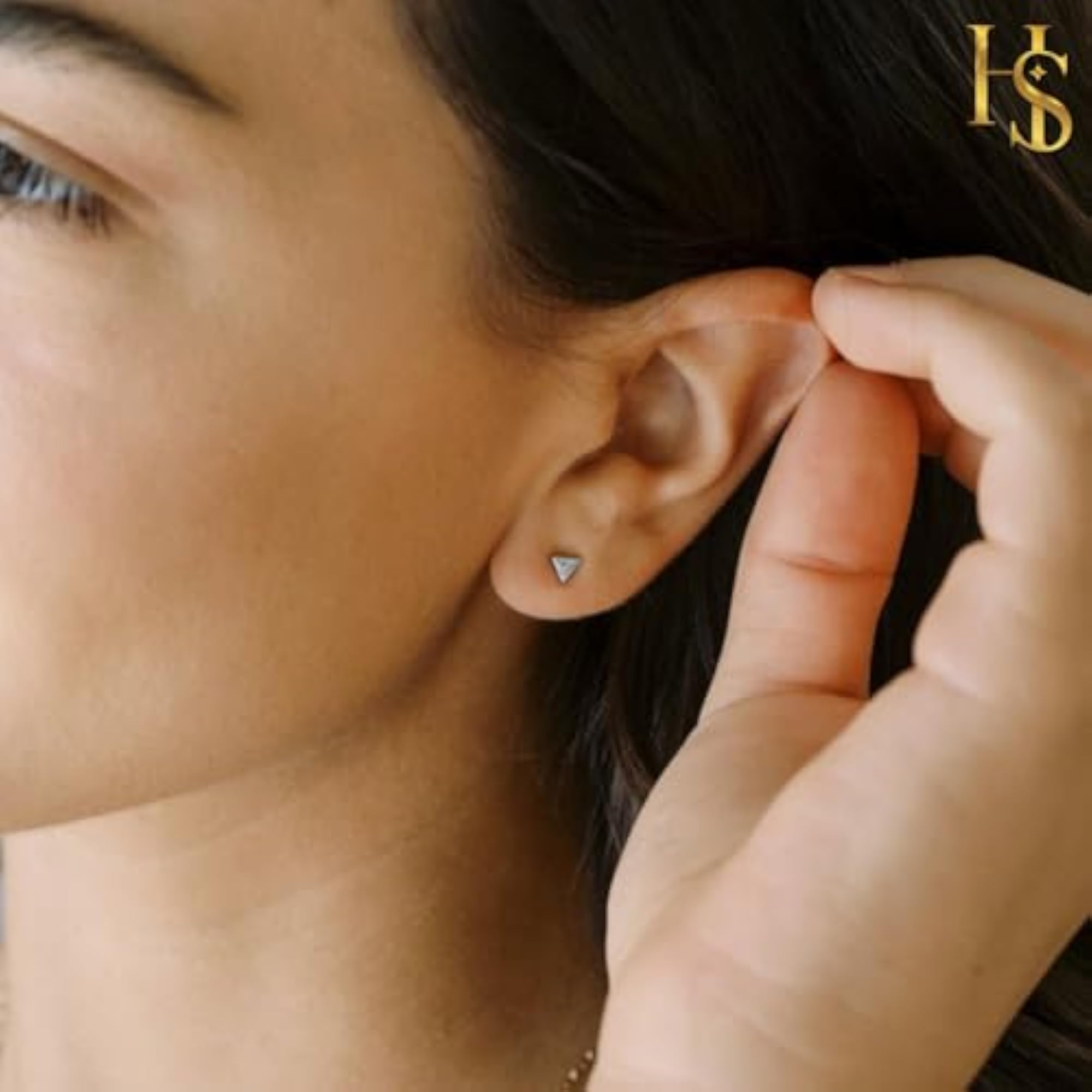 Women's 925 Sterling Silver Tiny Triangular Stud Earrings