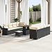 Modernes 11er Set Gartensofas aus schwarzem Polyrattan und Akazienholz, modulares Design mit komfortablen Rückenlehnen und Armlehnen, ideal für Garten und Terrasse.