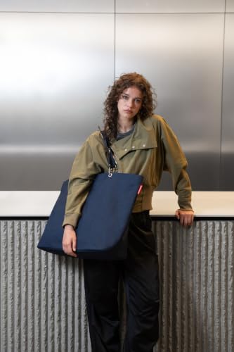 reisenthel shopper XL twist navy – Geräumige Shopping Bag und edle Handtasche in einem – Aus wasserabweisendem Material – Ansicht 3