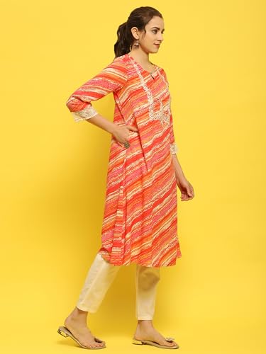 Image of Shree Women Liva (Rayon) White Floral Print Kurta