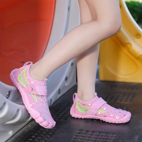 Image of Quickshark Kids Water Shoes Boys Girls Barefoot Aqua Socks Outdoor Indoor Quick Dry Sandals Lightweight Slip On Walking Sneakers for Beach Pool Swim (Little Kid /Big Kid)