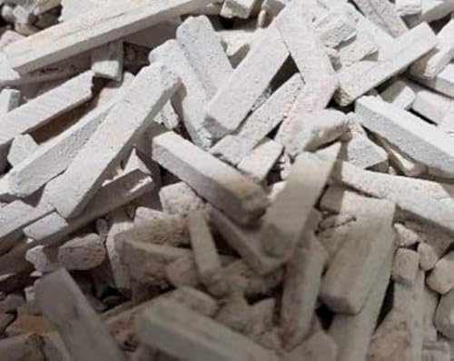 Slate Pencils Aapkidukan White Slate Pencil Crumbs (tukda) 4 Piece Splits - 250 Grams