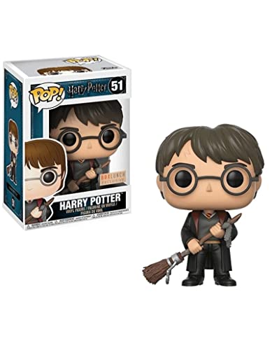 Harry Potter con Saeta de Fuego detalles de pluma figura vinilo