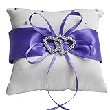 coussin porte alliance violet parme décor fleurs orchidées personnalisé Occasion : notre coussin porteur d'alliances est parfait pour une cérémonie de mariage, peut faire un bel accompagnement pour vos alliances