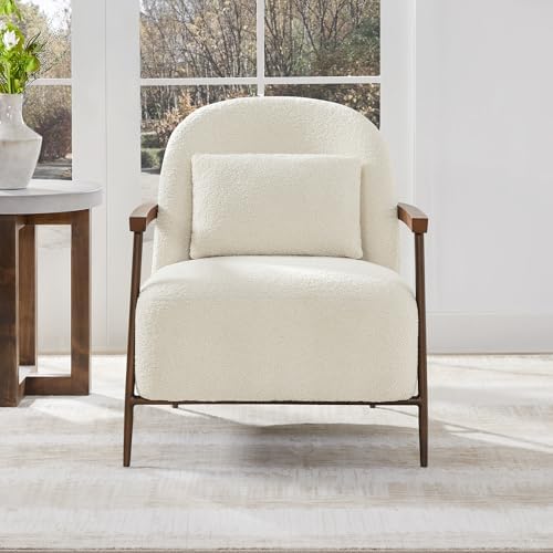 Included Lumbar Pillow Detail